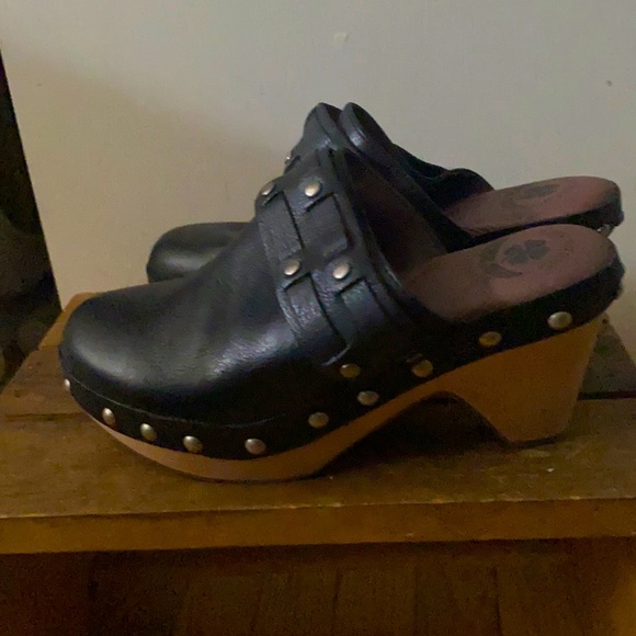 New* Lucky Brand Leather Clogs - Picture 8 of 8